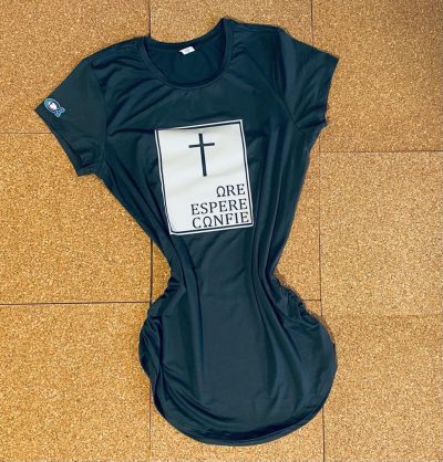 Camiseta “Ore, espere, confie” 5 3f04bbb8 6342 4802 90f1 5336b3d95423 Camiseta “Ore, espere, confie”