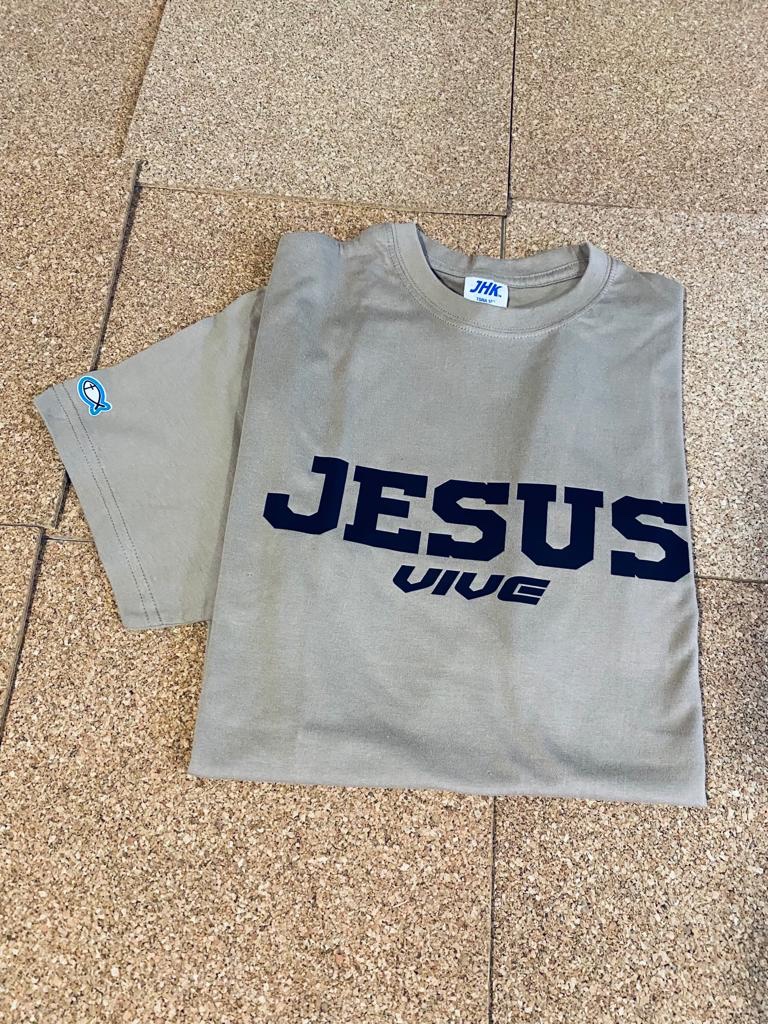 b8ff9c88-a4cc-4e2f-b7bd-9abbdef61077 b8ff9c88 a4cc 4e2f b7bd 9abbdef61077 Camiseta “Jesús vive”