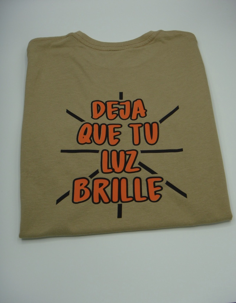 img_3784 img 3784 Camiseta “Deja que tu luz brille”