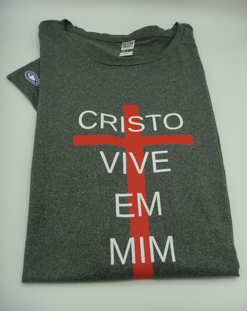 img_3896 img 3896 Camiseta “Cristo vive em mim” (Português)