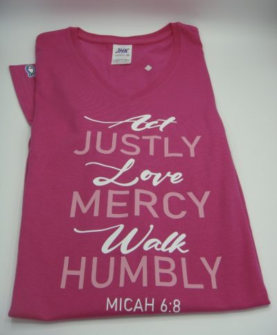 T-shirt “Act justly, love mercy, walk humbly” 3 img 3899 T-shirt “Act justly, love mercy, walk humbly”