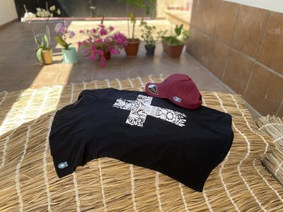 T-shirt cruz “Fear not for Jesus the lion of Judah has triumphed” cuello en pico 2 img 3988 T-shirt cruz “Fear not for Jesus the lion of Judah has triumphed” cuello en pico