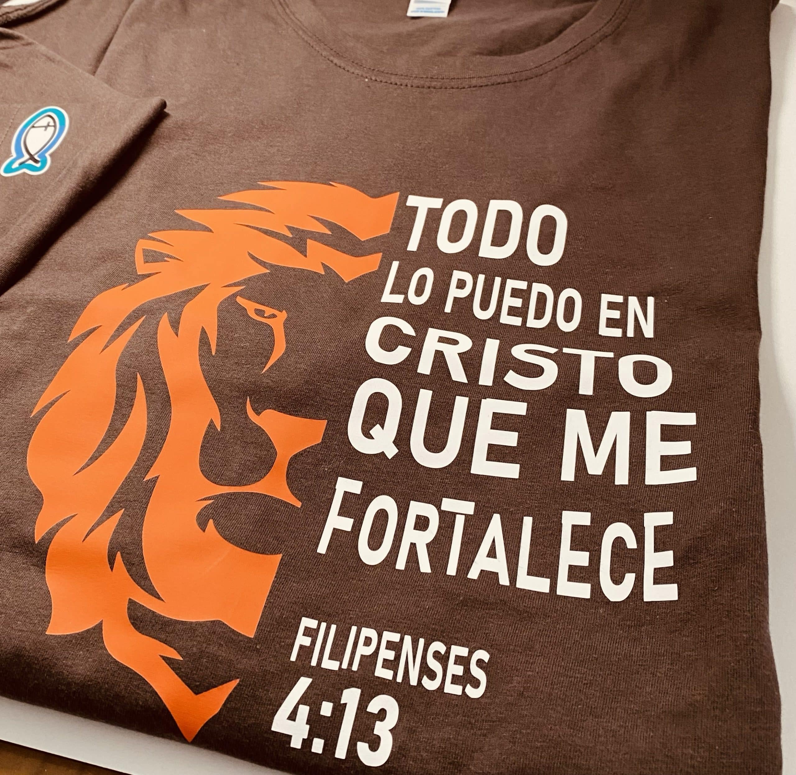 img_2531 img 2531 scaled Camiseta “Todo lo puedo en Cristo que me fortalece, Filipenses 4:13”
