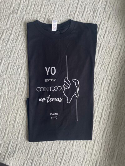 d0621549 155c 4650 a92c 3433dd81d456 1 Camiseta Yo estoy contigo Isaías 41:10